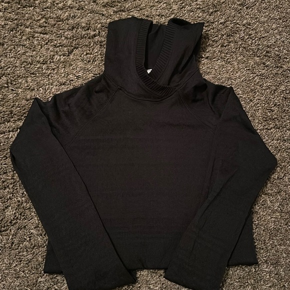 Lululemon Hooded Pull Over - Picture 1 of 4